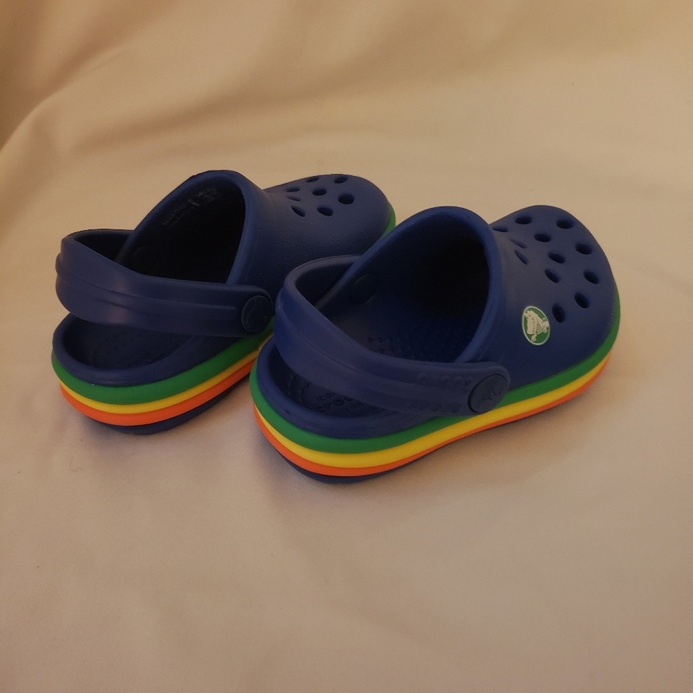 Crocs - Picture 3 of 4